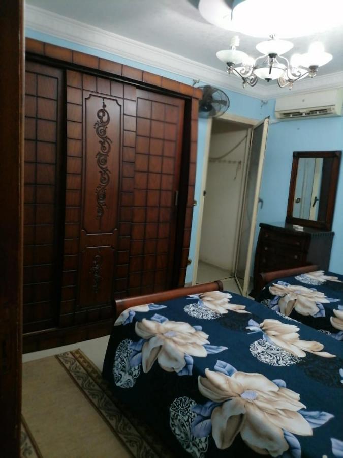 شقة فندقية صف اول بحر مباشر Alexandrie